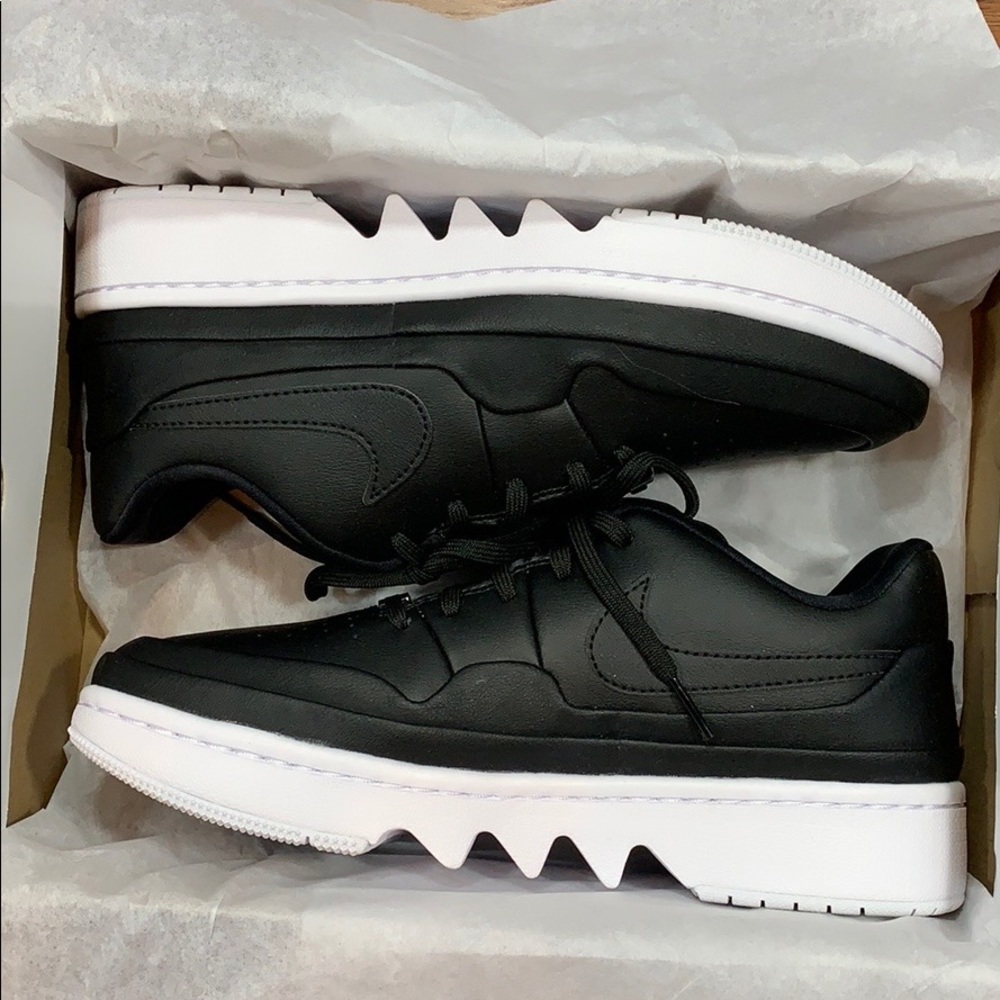 • Air Jordan 1 Jester XX Low Laced Womens Black/wh - Picture 13 of 16